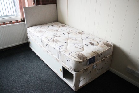 plato-single-bed-with-headboard-slide-store